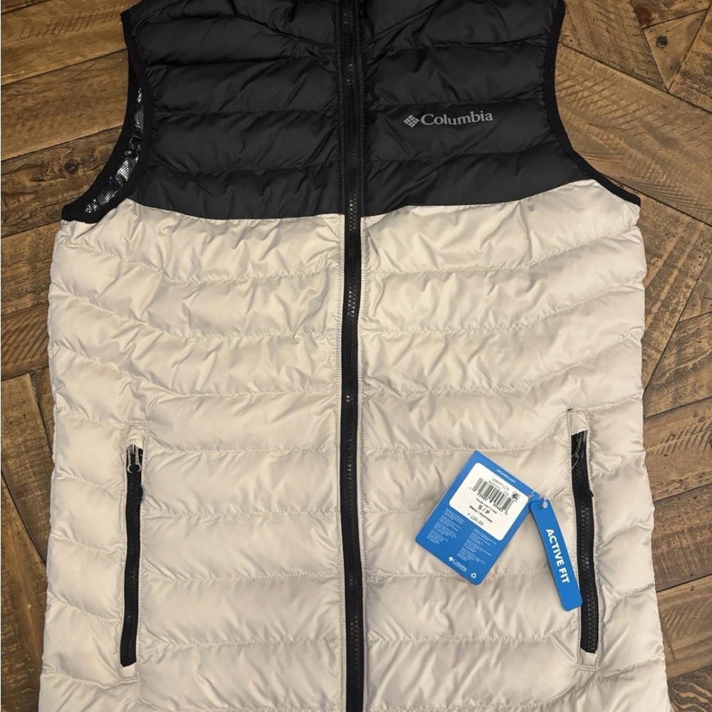 Columbia Black and Cream Puffer Vest
